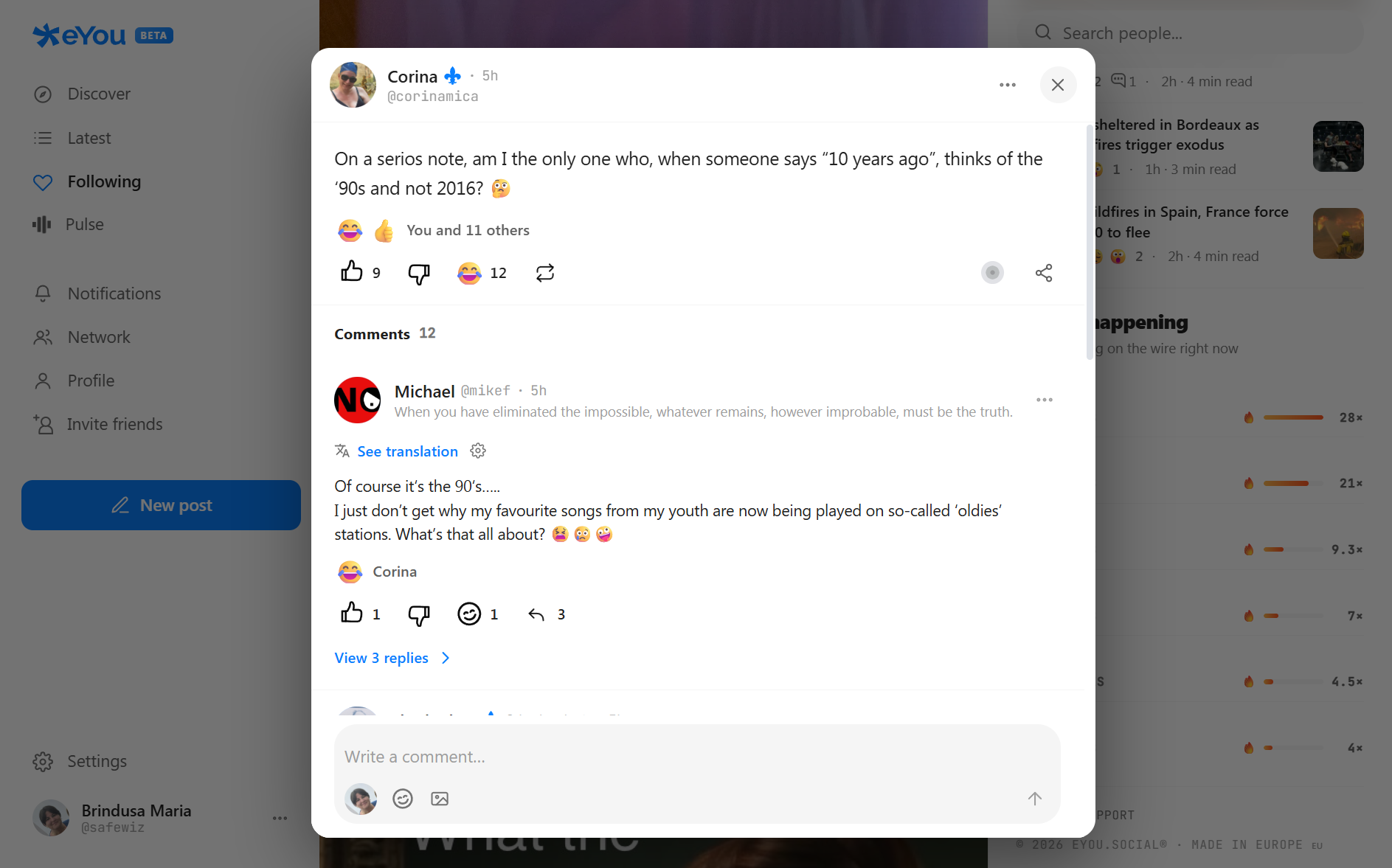 The new comment layout in the eYou web app: a middle panel with the post, reaction summary, action bar and comment composer
